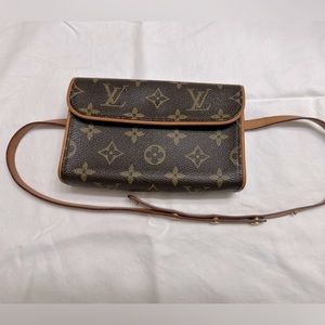 Louis Vuitton Florentine belt bag/ crossbody